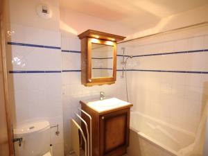 Maisons de vacances Appartement Duplex 4P avec Piscine Interieure, 8 Pers, Balcons, Parking - Villard-sur-Doron - FR-1-594-183 : photos des chambres