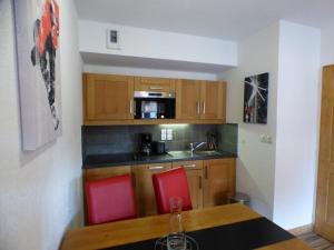 Appartement 2 pièces avec balcon et accès piscine, Les Saisies - FR-1-594-167