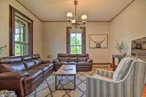 Spacious Farmhouse on 200 Acres Along the River - Edgerton