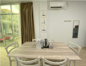 CN Homestay A2 Floor 1 at Nagoya Hill Mall