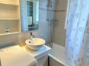 Studio cabine à Esquièze-Sère pour 6 avec balcon, vue montagne et parking - FR-1-402-34