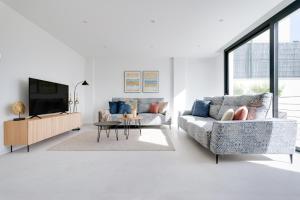 Modern luxury villa in Polop - by Welcomely