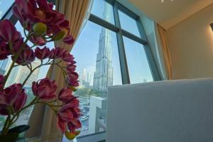 Magnificent Stunning 3 BR With Burj Khalifa View