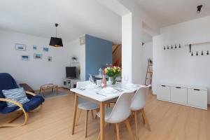 Świnoujście Chrobrego Two-Bedroom Apartment by Noclegi Renters