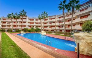 Stunning Apartment In Orihuela