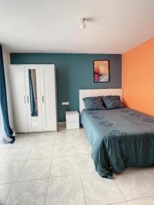 GRAND STUDIO AMIENS GARE TOUT CONFORT WIFI NETFLIX 2PERS
