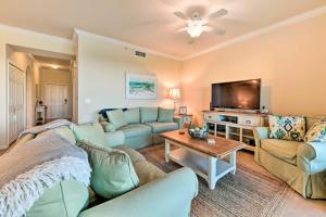 Screened Patio and Resort Perks Bradenton Condo!