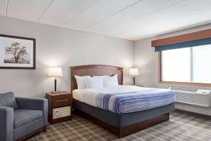 King Room - Non-Smoking room in AmericInn by Wyndham Bemidji