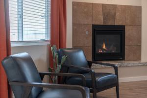 Stunning Views with Hot Tub in a Great Location 3 bed 3 bath