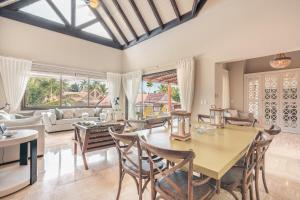 Oustanding El Portillo 2BR Apt