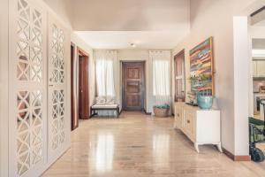 Oustanding El Portillo 2BR Apt