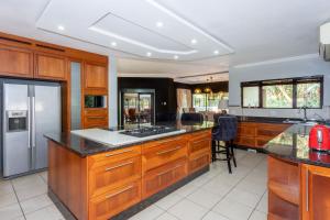 9 The Pin – Zimbali 6 Bedroom