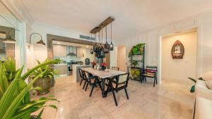 Special Price Deluxe 2BR at El Portillo