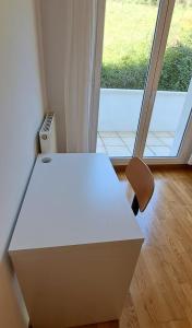 Appartements Appartement lumineux T3 avec jardin privatif a Hendaye - Parking et wif gratuit : photos des chambres