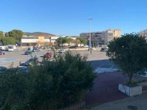 Appartement Climatisé avec Balcon, Animaux Admis - FR-1-503-128