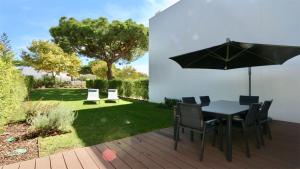 Villa Miya - Clever Details, walking distance from the Marina, restaurants, bakeries and supermarkets,, free wifi, pool