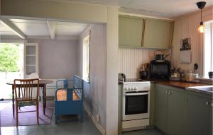 3 Bedroom Beautiful Home In Fjälkinge