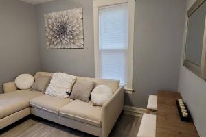 Retreat Suite 4 - Downtown Getaway