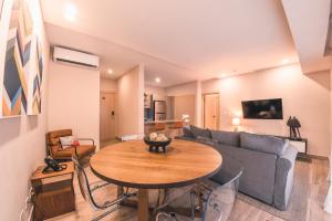 Fully Serviced Apartment at Regatta Living - 2C