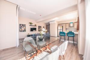 Fully Serviced Apartment at Regatta Living - 2G