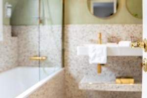 Hotels Queens Boutique Hotel : photos des chambres
