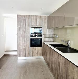 MAGNIFIQUE APPARTEMENT VUE MER - GRANDE TERRASSE ET PISCINE