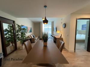 COSTA HOLLYWOOD Steps to Beach