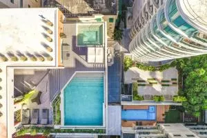 Fully Serviced Apartment at Regatta Living II - 907 - La Julia