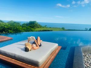 Charming Zen-style Beach apartment at Punta Caelo