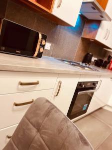 Luxury Suite 3 bed apartment sleeps 6-8