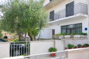 Apartments by the sea Tkon, Pasman - 16275