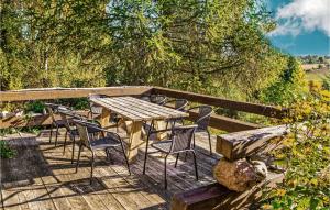 Four-Bedroom Holiday Home In Milakowo