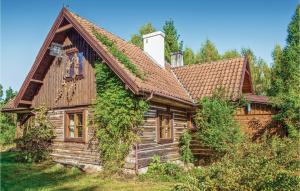 Four-Bedroom Holiday Home In Milakowo