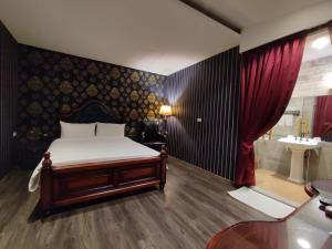 Phòng Đôi Loại Sang (Deluxe Double Room)