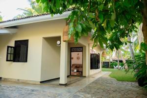 Almayans Bungalow