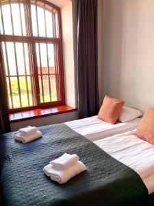 Twin Cell with shared Bathroom - Hostel Room room in Fästningens B&B och Vandrarhem