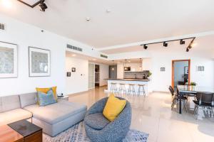 Hashtag Holiday Home - Spacious 2 Bedroom apartment with kids room in DIFC