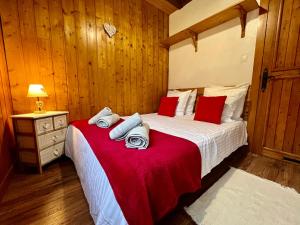 Chalets Chalet Ecureuil, classe 3 etoiles en pleine nature : photos des chambres