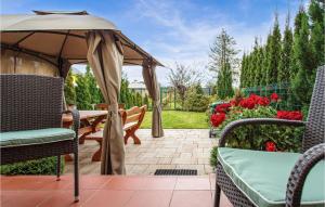 Amazing Home In Mielno With Wifi