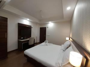 Sai Maa Hotel & Residency