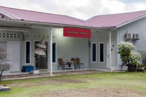Zazadior Residence Syariah near Pantai Padang Mitra RedDoorz