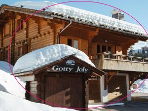 Chalet Mitoyen à La Clusaz, Idéal Famille, 6 Voyageurs, 3 Chambres, Proche Pistes - FR-1-304-277
