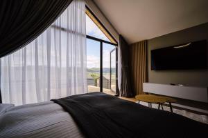 Moon Village Comarnic