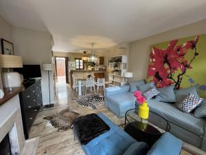 Estepona - Playa - Villa de 2 dormitorios en urbanización cerca del mar Ele9