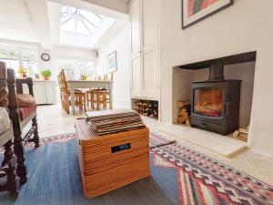 Dolphin Cottage - Hayling Island