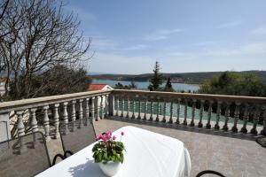 One-Bedroom Apartment with Sea View room in Apartments Julia