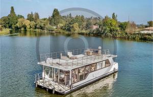 Nice Ship-boat In Havelsee With 2 Bedrooms