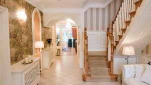 Herbert House ,V93 RF64