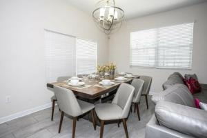 Astonishing Home Private Pool 4830