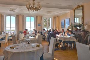 Hotels Hotel Restaurant Les Tourelles : photos des chambres